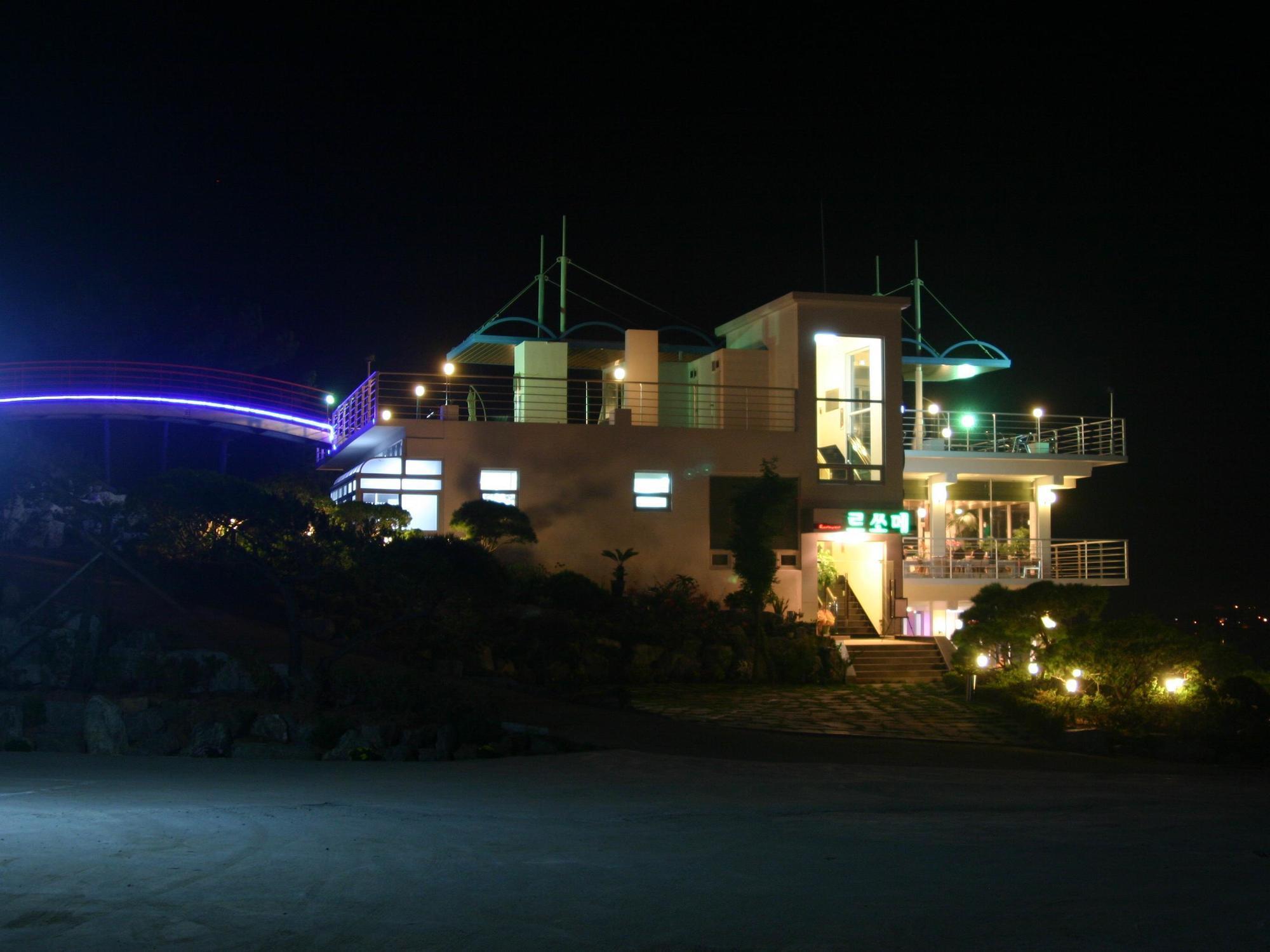 Incheon Airport Yegrina Hotel Exterior photo